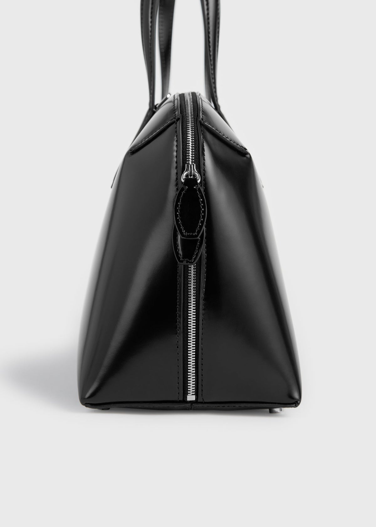 Medium box-leather day tote black